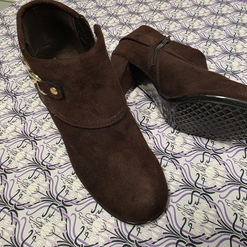 A2 By Aerosoles Rich Brown Ankle Booties